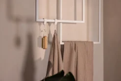 Garderobe/Handtuchhalter Tensi – Minimalistisches Design zur Deckenmontage