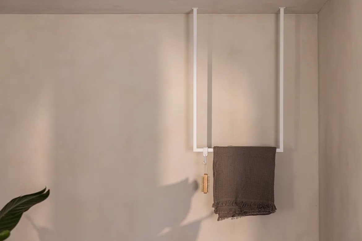 Garderobe/Handtuchhalter Tensi – Minimalistisches Design zur Deckenmontage