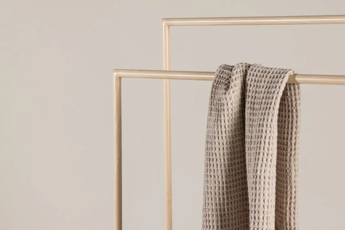 Garderobe Selaro – Metallständer im Whitewash-Look
