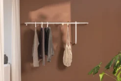 Garderobe Tamina – Minimalistisches Design mit flexibler Montage