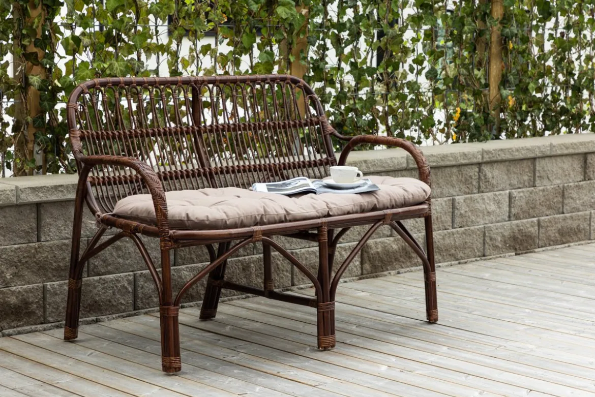 Gartenbank Tobias - Aus Rattan in der Farbe Dunkelwalnuss