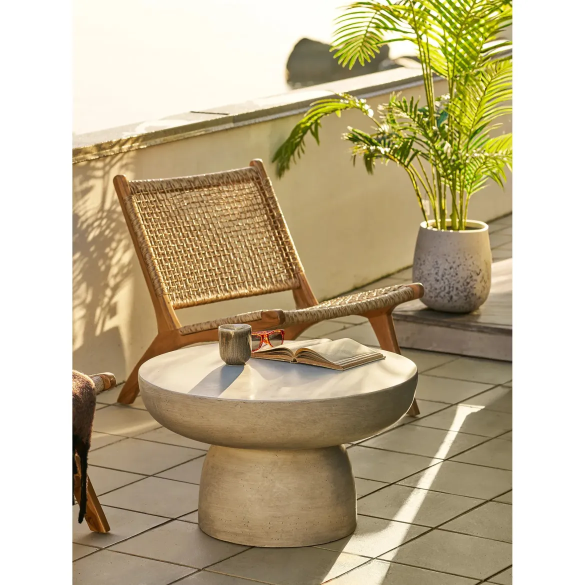 Garten Beistelltisch Fjandria - echter Blickfang in Grau