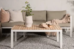 Garten Couchtisch Alanu - ein Materialmix aus Aluminium und Teakholz