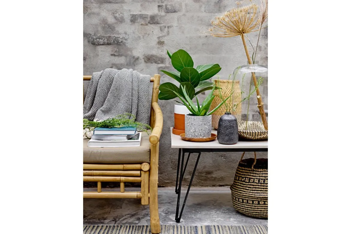 Garten-Couchtisch Sovar – Fibercement in Grau mit Metallgestell