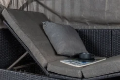 Garten Daybed Merano – Outdoor-Liege mit Sonnendach aus Polyrattan in Schwarz
