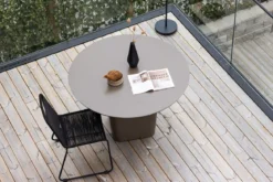 Garten Esstisch Calma - Ø 120cm aus braunem Aluminium