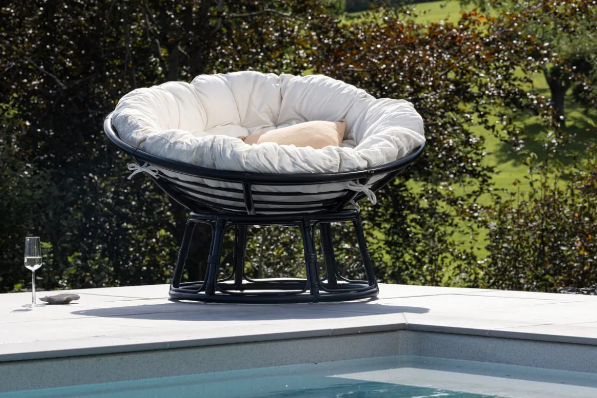 Garten-Loungesessel Bob - aus schwarzem Rattan inklusive Kissen