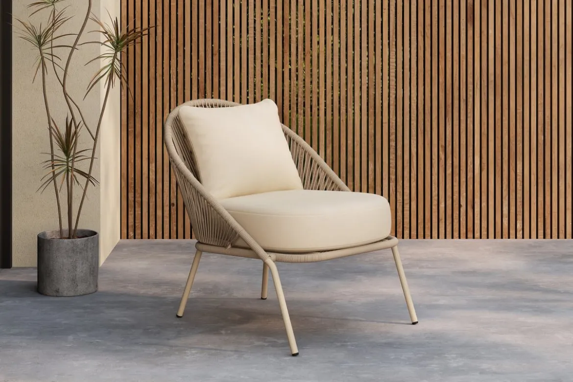 Garten- Loungesessel Larissa - In der Farbe Beige inklusive Kissen