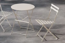 Garten Loungeset Elion – 3-teiliges Set mit rundem Tisch in 3 Farben