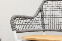 Gartenstuhl Amore - In Grau mit einer Sitzfläche aus Teakholz