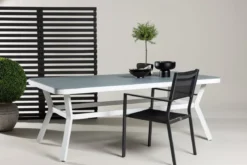 Gartentisch Amaré - Matte Glasplatte auf Aluminiumgestell