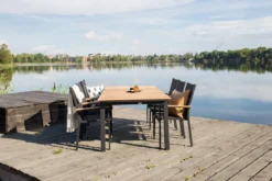 Gartentisch Caimana - ein ausziehbarer Esstisch mit edler Teakholzplatte