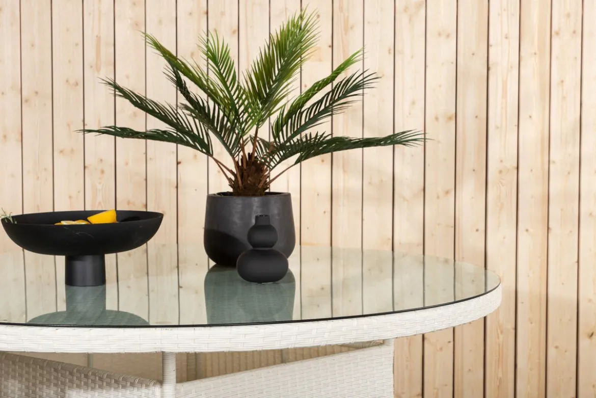 Gartentisch Eluno - das moderne Design schafft eine gemütliche Atmosphäre