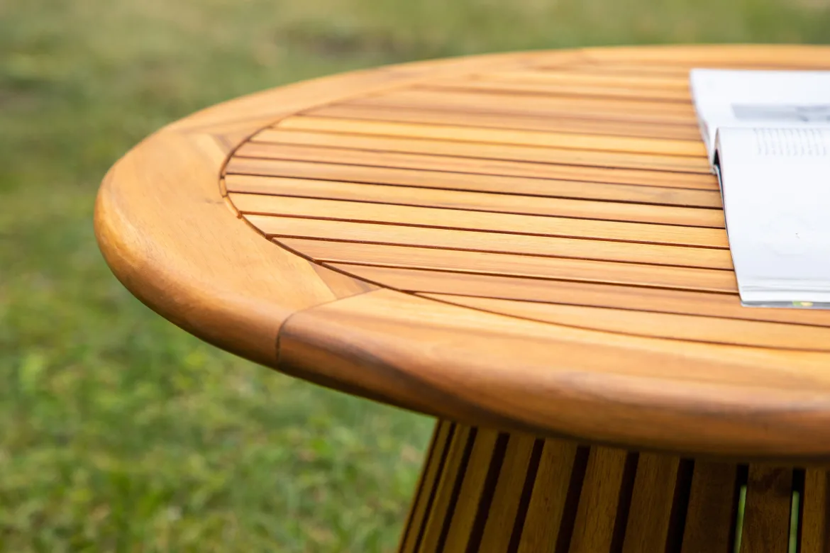 Gartentisch Hewa - Runder Beistelltisch aus Akazienholz
