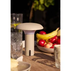 Garten-Tischlampe „Norvara“ – wetterfest für Balkon & Outdoor-Bereich