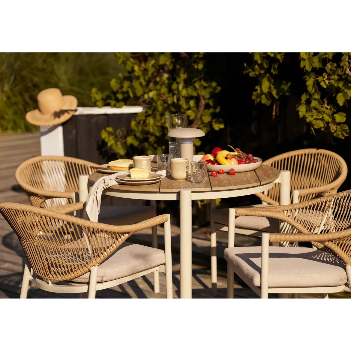 Garten-Tischlampe „Norvara“ – wetterfest für Balkon & Outdoor-Bereich