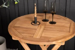 Gartentisch Mali - ein runder Cafétisch aus Teakholz mit Klappfunktion