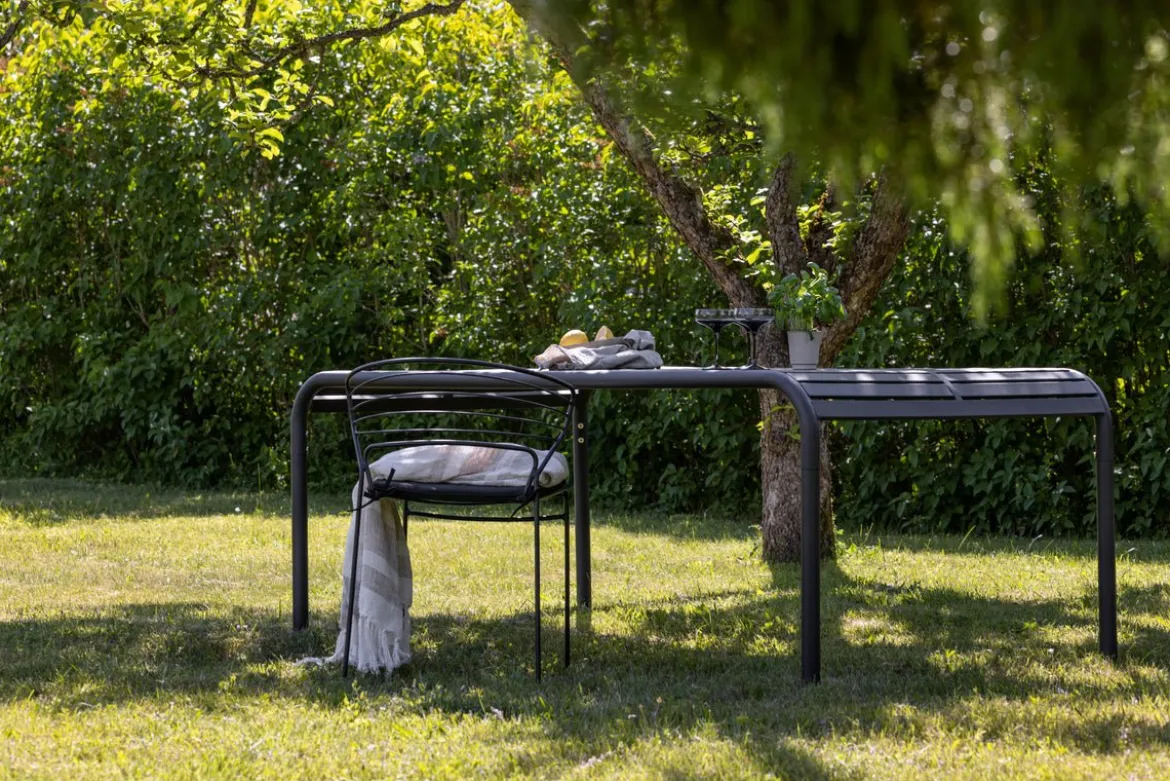 Gartentisch Melura - leicht, robust und wetterbeständig