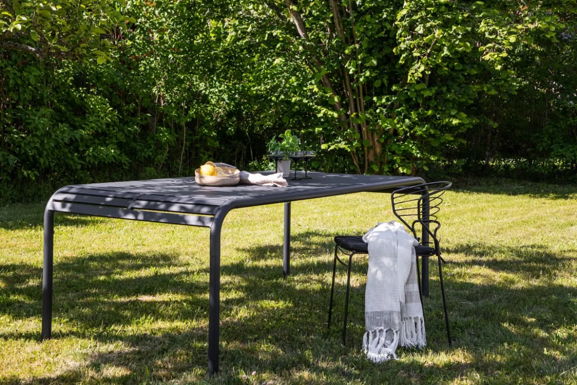 Gartentisch Melura - leicht, robust und wetterbeständig
