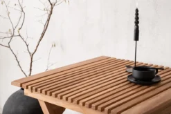 Gartentisch Taneva - ein klappbarer Tisch aus hochwertigem Teakholz