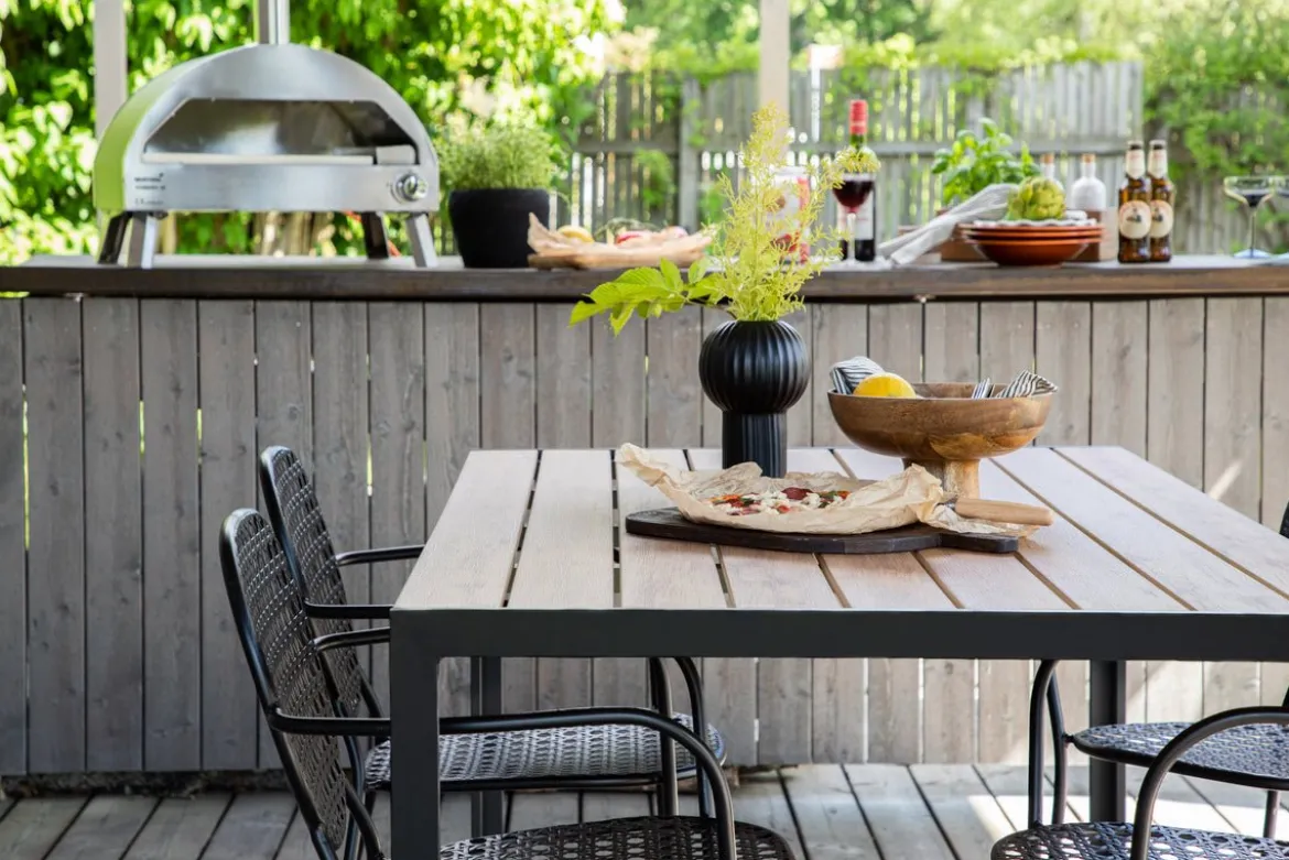 Gartentisch Tareen - eine harmonische Kombination aus Natürlichkeit und Stabilität