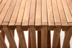 Gartentisch Zuki - ein klappbarer Beistelltisch aus Teakholz