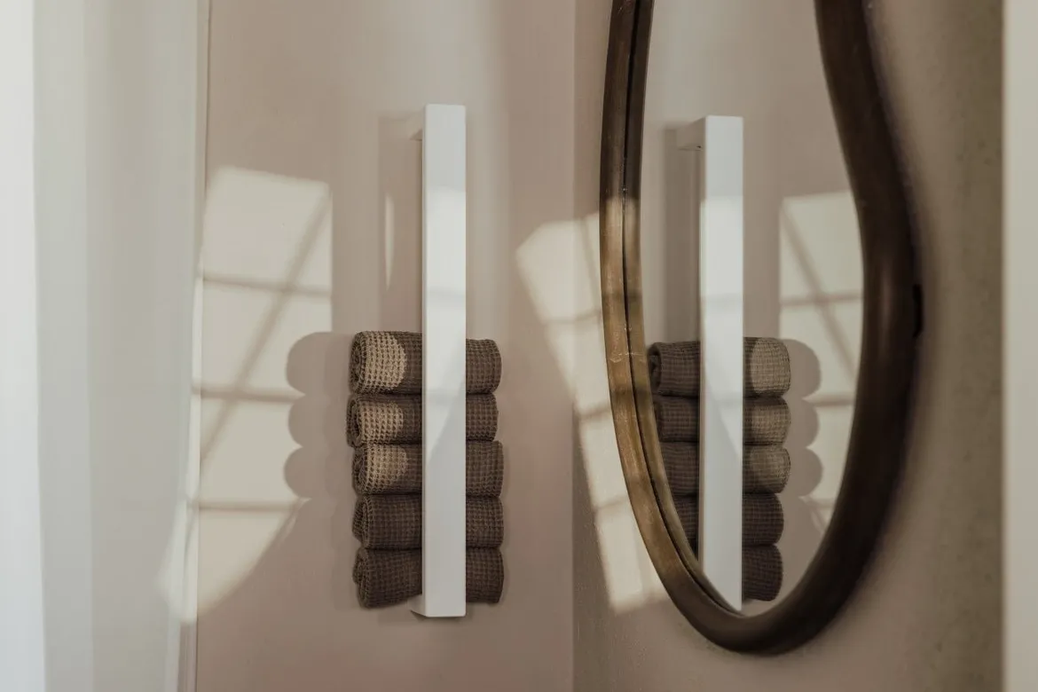 Handtuchhalter Nali – minimalistisches Design mit verdeckter Wandmontage