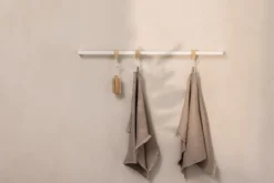 Handtuchhalter Vana – minimalistisch, rund oder eckig, drei Breiten