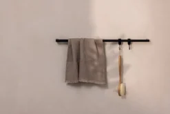 Handtuchhalter Vana – minimalistisch, rund oder eckig, drei Breiten