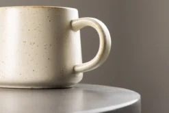 Kaffeetasse Liva - 2er-Set in Beige aus Keramik, in zwei Größen