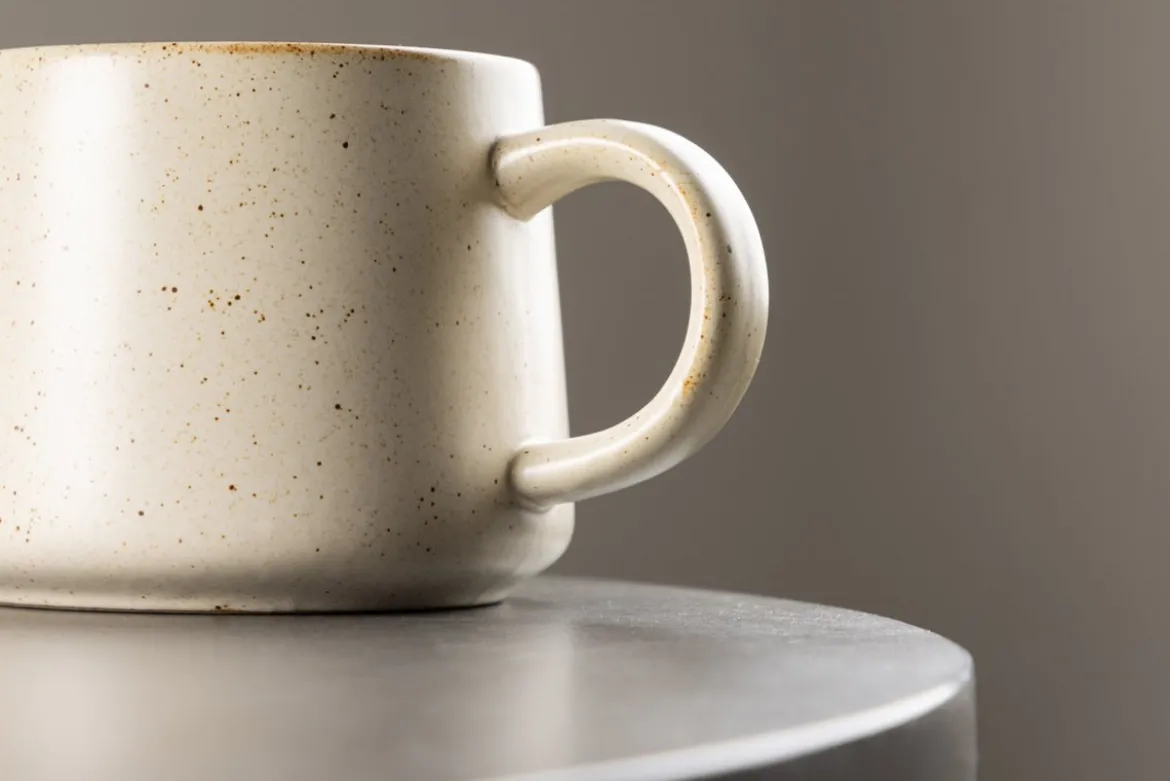 Kaffeetasse Liva - 2er-Set in Beige aus Keramik, in zwei Größen
