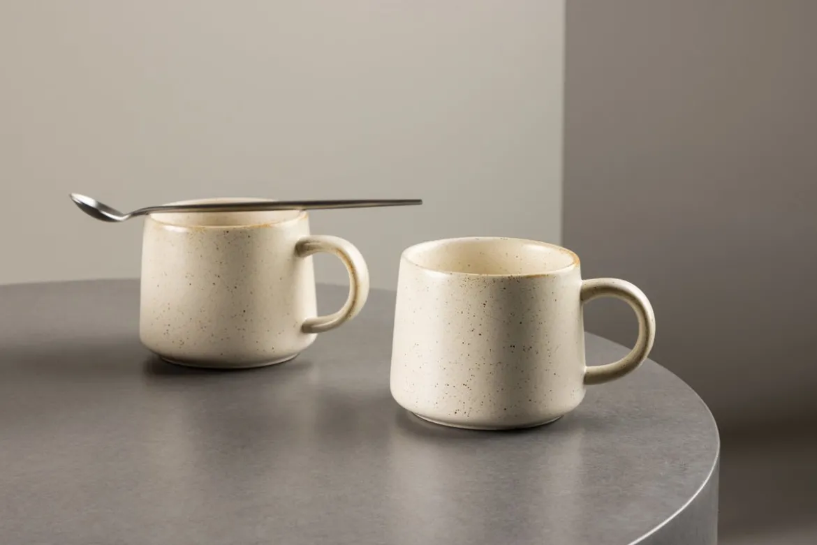 Kaffeetasse Liva - 2er-Set in Beige aus Keramik, in zwei Größen