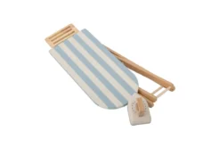 Kinder Bügelset Malina - Spielzeug Bügelbrett & Bügeleisen in Pastellfarben