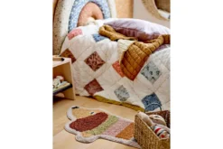 Kinderhocker Nina – Tritthilfe aus Buchenholz für Bad & Küche