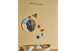 Kinder-Mobile „Cosmi“ – Bunte Baumwolle