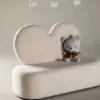 Kindersofa Miela – Herzförmiger 2-Sitzer in Weiß mit Teddybezug