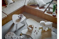 Kinder-Teppich „Björn“ – Weißer Wollteppich in Bärenform
