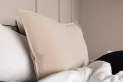 Kissenbezug Hygge - 50x90 cm in Braun, Beige und Weiß aus 100% Baumwolle