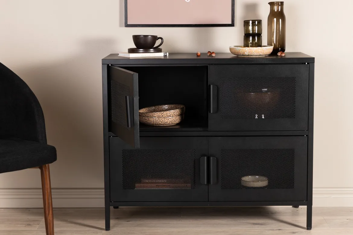 Kommode Berit – Industrial Design in Schwarz