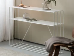 Kommode Ria – Metall-Design mit zwei Ablagen