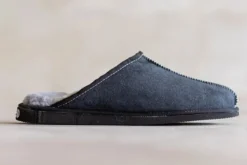 Lammfell Herren Hausschuhe Ardell – echtes Lammfell in Grau