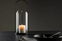 Laterne Martin - Laterne aus Glas und schwarzem Eisen in zwei verschiedenen Größen