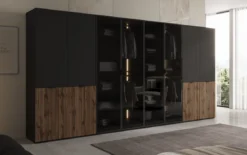 Moduro Arven XL – Viermoduliger Design-Kleiderschrank mit Holz- und Glasfront