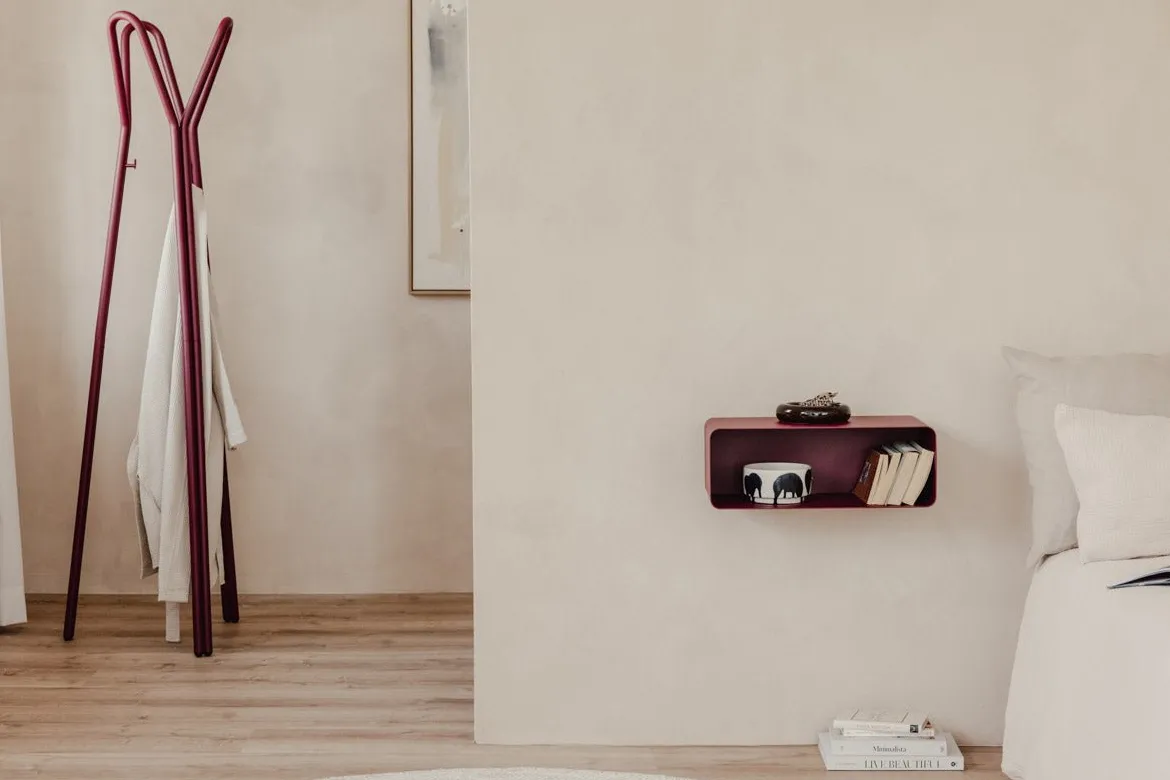 Nachttisch Nelio – Hängendes Design mit Kabeldurchführung