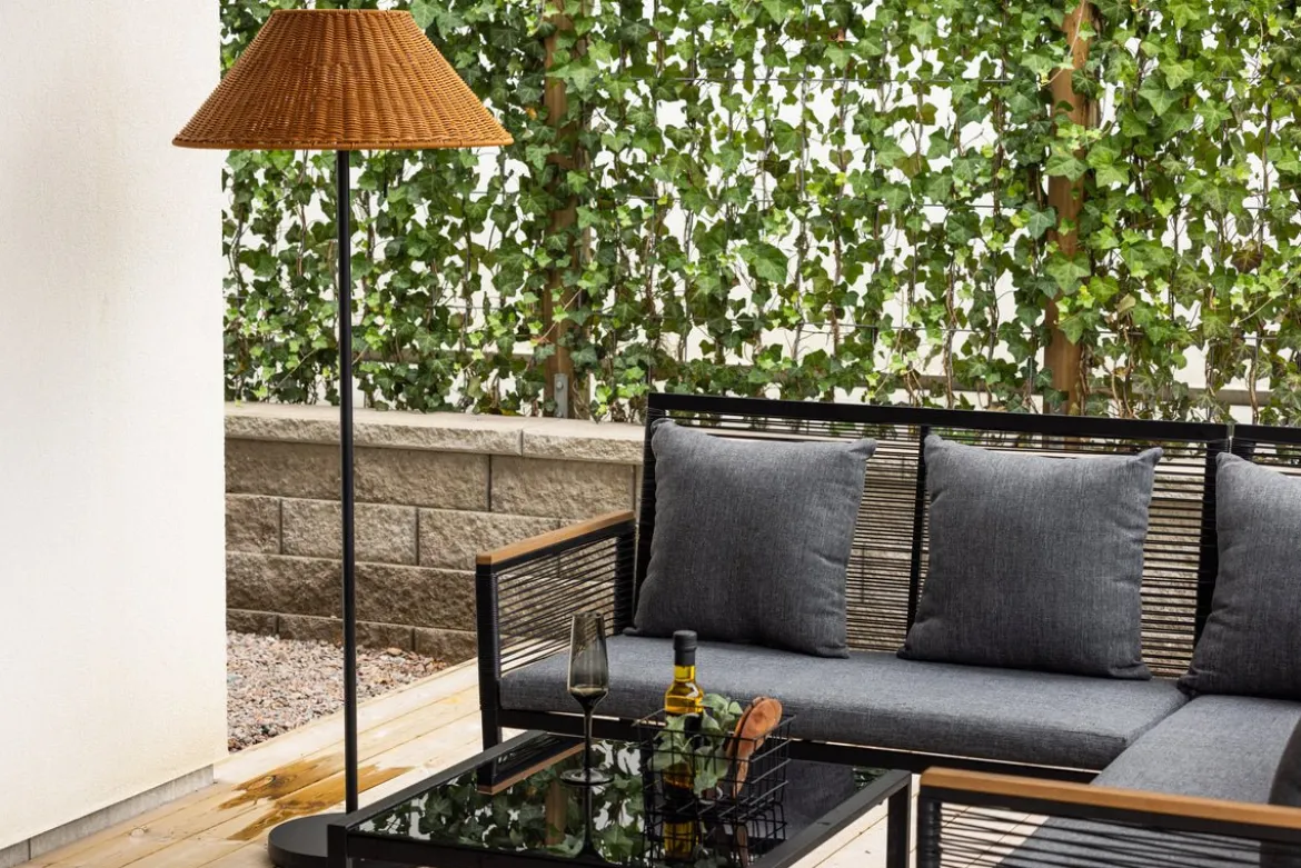 Outdoor-Stehlampe „Arian“ – wetterfeste Stehleuchte für Garten, Balkon & Terrasse