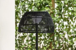 Outdoor-Stehlampe „Elan“ – wetterfeste Stehleuchte aus Bambus & Metall