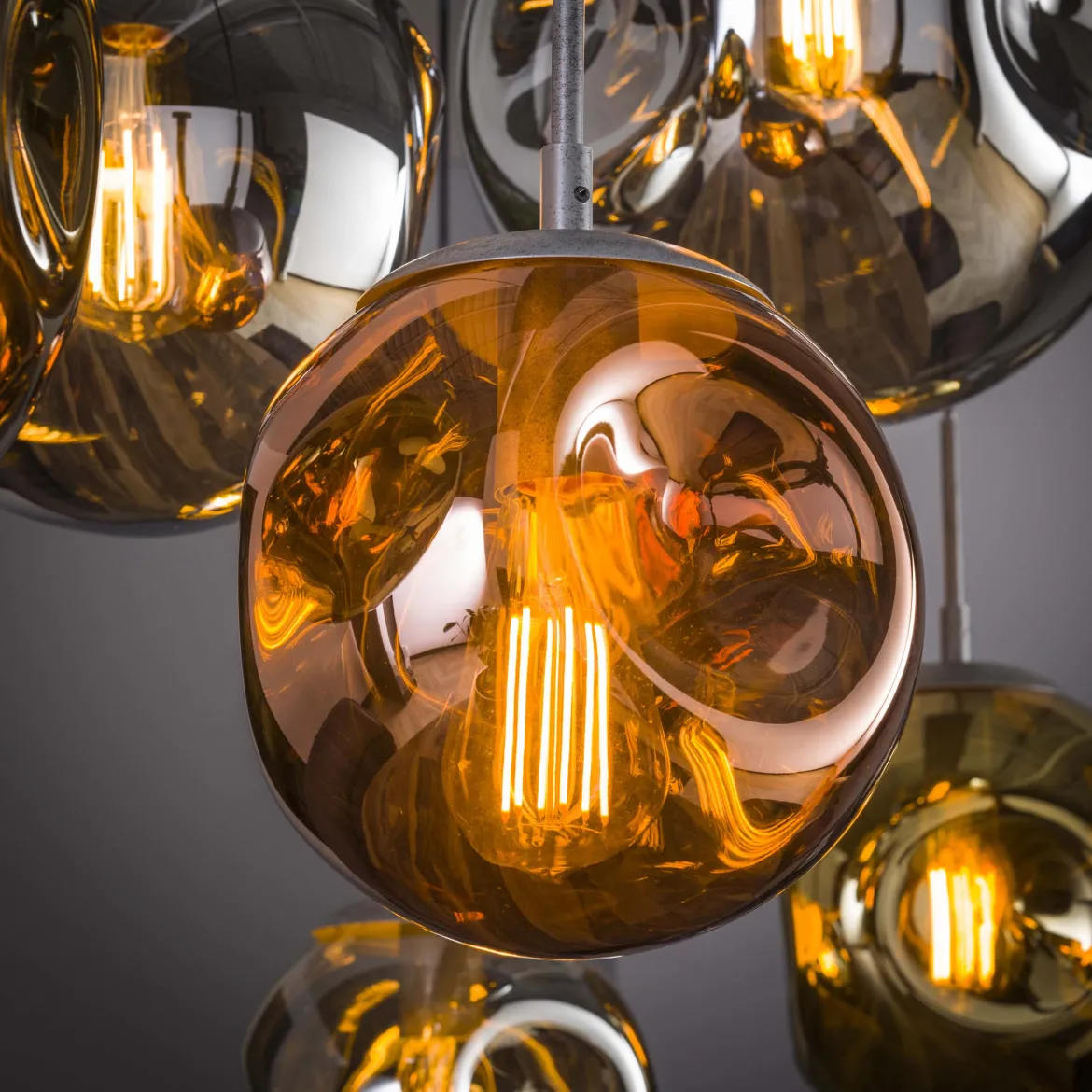 Pendelleuchte "Althea“ – 7 Leuchten in der Metall-Farbkombination Gold, Kupfer und Chrom