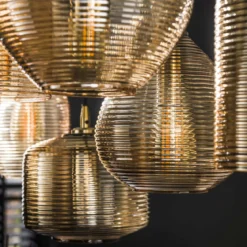 Pendelleuchte „Astralis“ – mit handgefertigten Lampenschirmen aus Glas