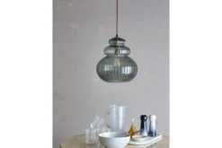 Pendelleuchte Dana – Graues Glas mit goldener Fassung