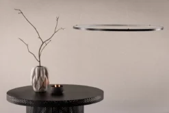 Pendelleuchte „Durban“ – Rahmen aus schwarzem Aluminium und LED-Leuchten
